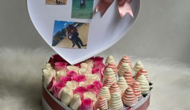 corazon rosas y fresas, con fotos